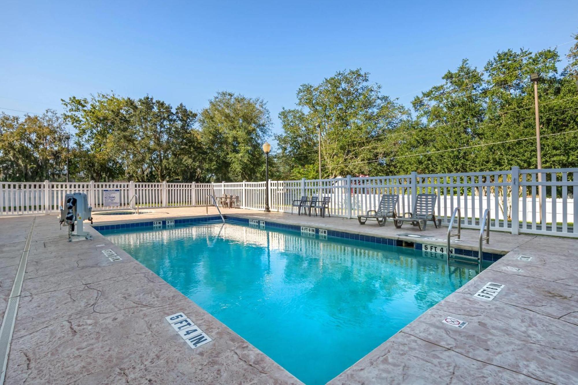 Comfort Suites Ocala North Buitenkant foto